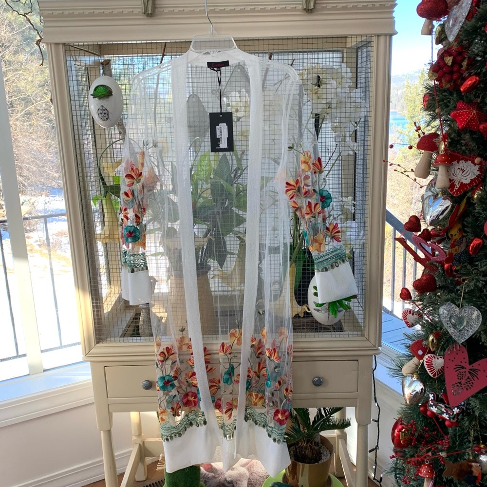 Evidence Sheer White Embroidered Kimono L XL